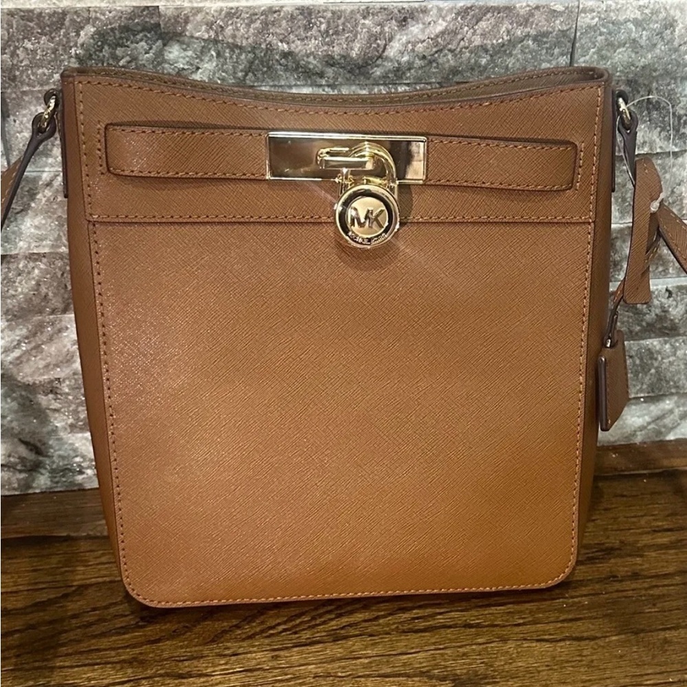 Women’s Purse Michael Kors Hamilton Traveler Messenger Bag Brown Brand New